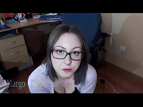 ❤️ Sexy jente med briller suger dildo dypt på kamera ❤️ Porno på porno no.pornoklinge.ru